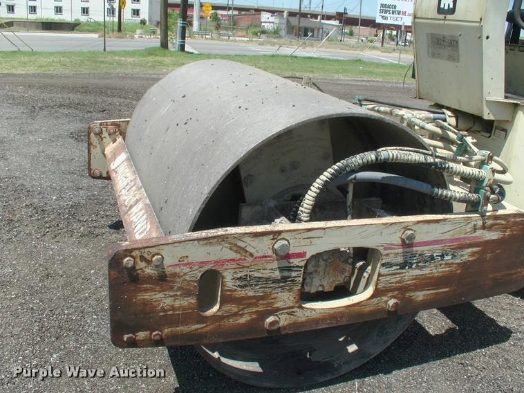 image for item DK9641 1994 Ingersoll Rand SD-70D single drum roller