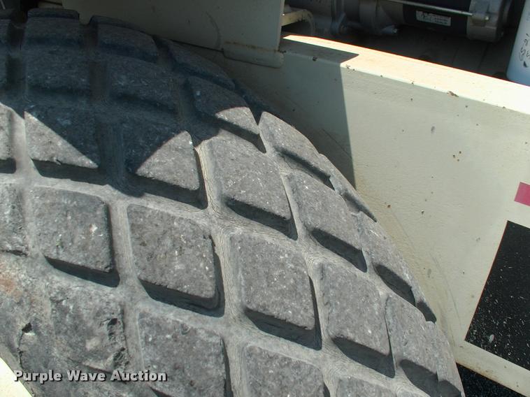 image for item DK9641 1994 Ingersoll Rand SD-70D single drum roller