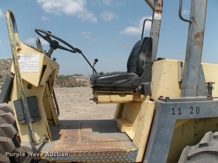 image for item DK9644 Bomag single drum roller