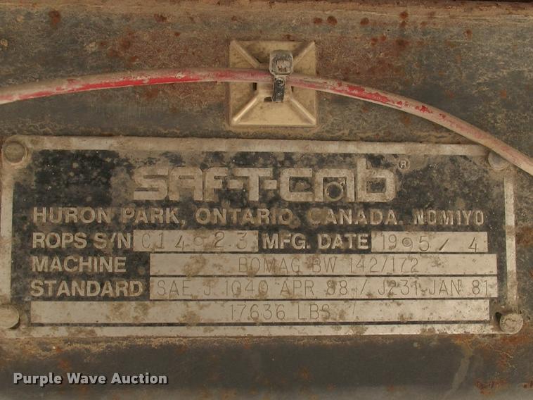 image for item DK9644 Bomag single drum roller