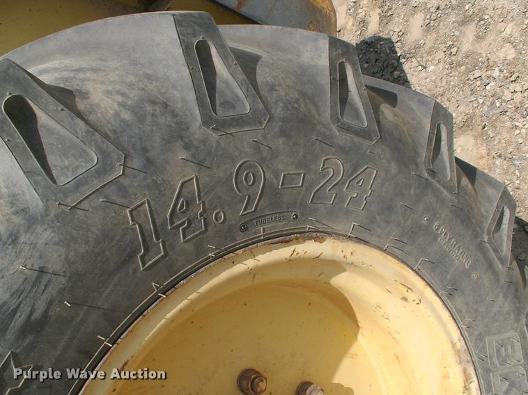 image for item DK9644 Bomag single drum roller