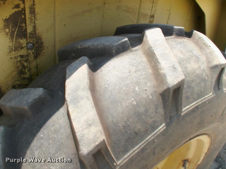 image for item DK9644 Bomag single drum roller