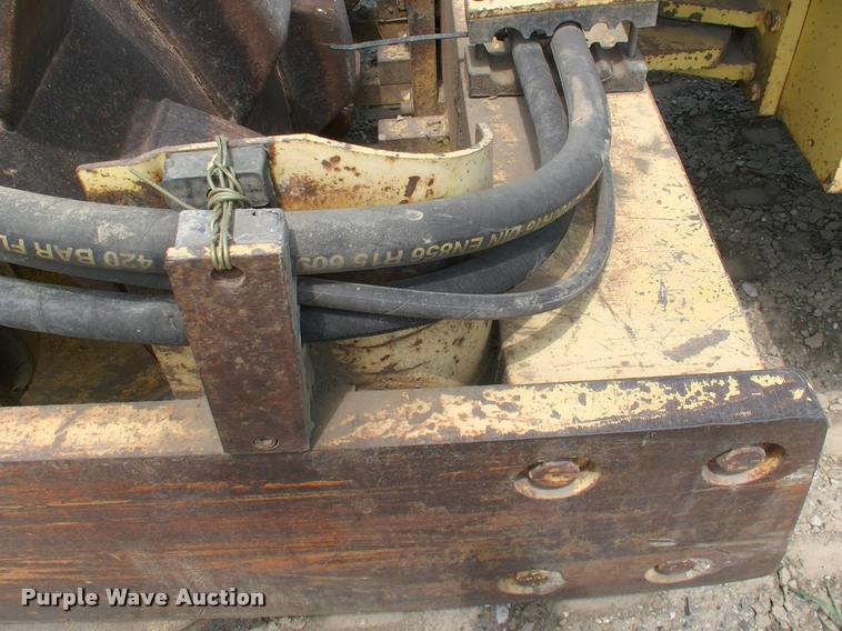 image for item DK9644 Bomag single drum roller