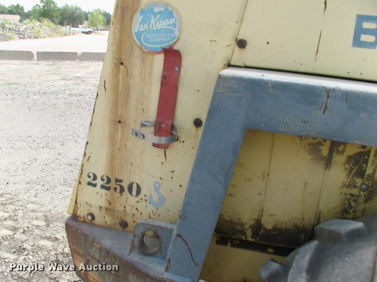 image for item DK9644 Bomag single drum roller