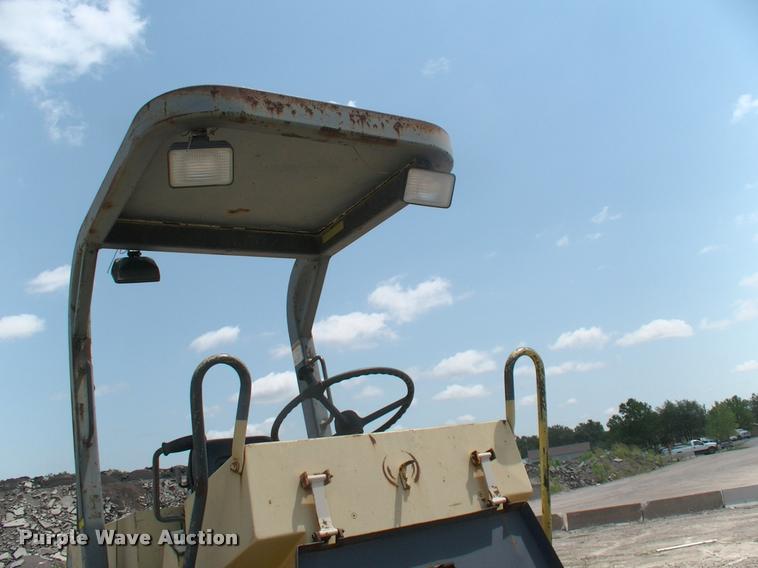 image for item DK9644 Bomag single drum roller