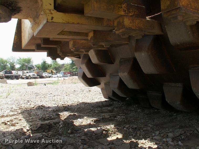 image for item DK9644 Bomag single drum roller