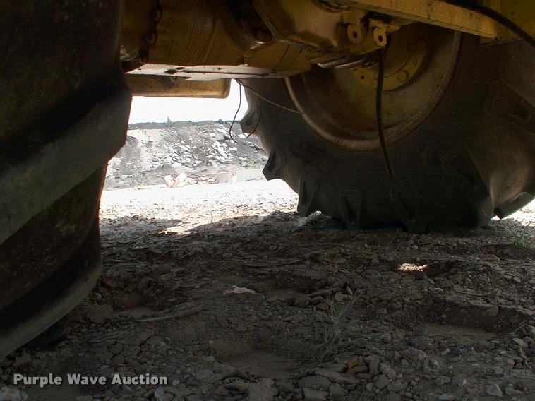 image for item DK9644 Bomag single drum roller