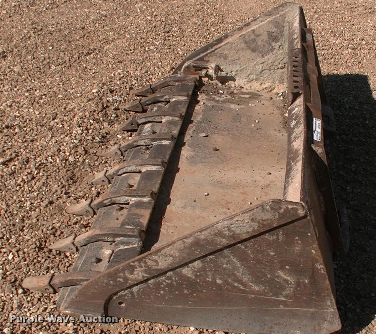 image for item DK9676 Skid steer bucket