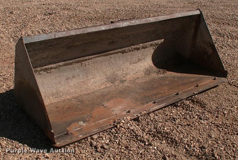 image for item DK9677 Skid steer bucket