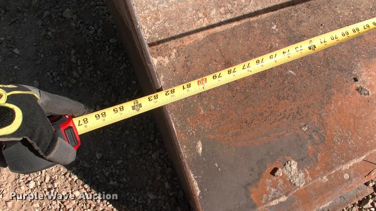 image for item DK9677 Skid steer bucket