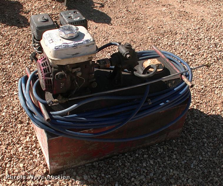 image for item DK9683 Concrete form applicator