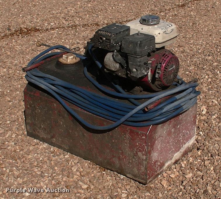 image for item DK9683 Concrete form applicator