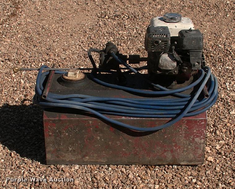 image for item DK9683 Concrete form applicator