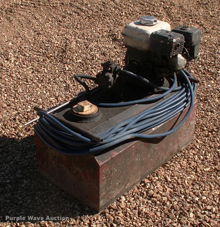 image for item DK9683 Concrete form applicator