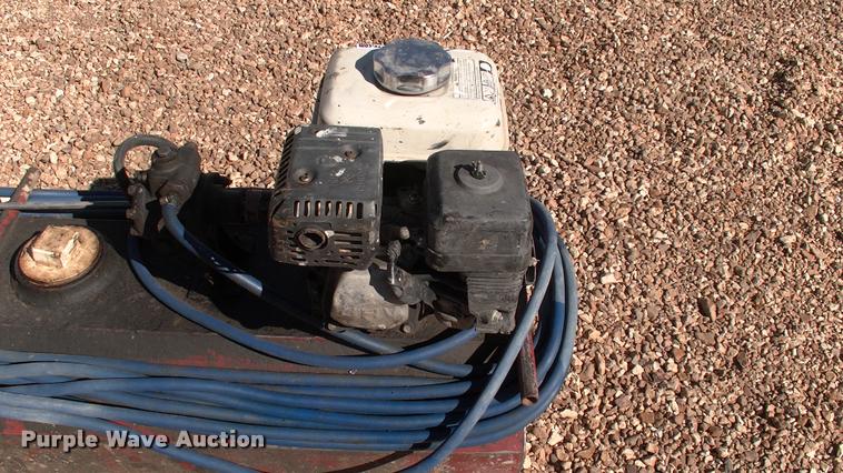 image for item DK9683 Concrete form applicator