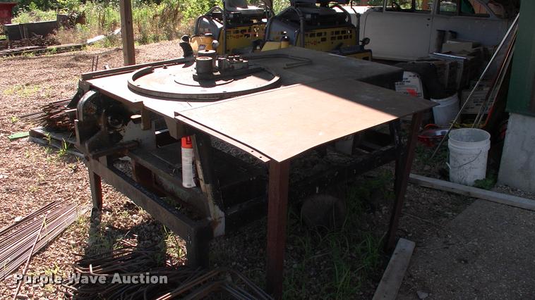 image for item DK9686 Re-bar bender