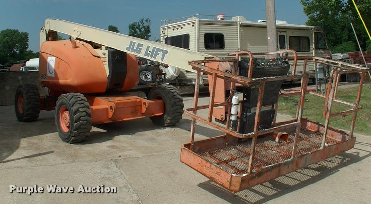 image for item DK9695 1999 JLG 600A boom lift
