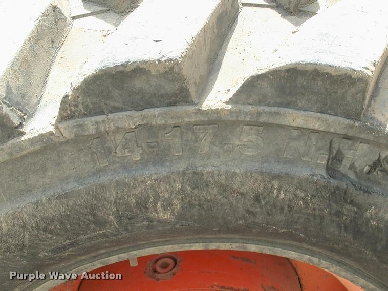 image for item DK9695 1999 JLG 600A boom lift