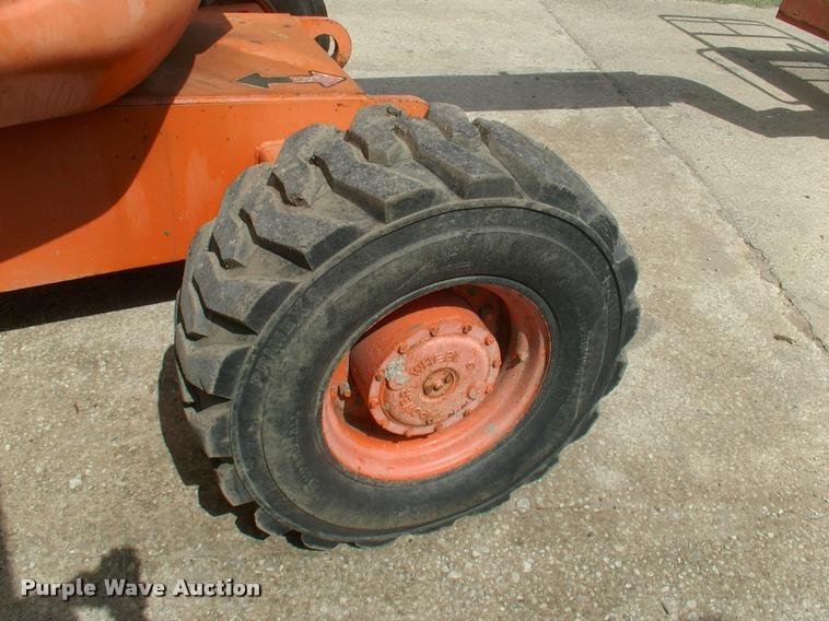 image for item DK9695 1999 JLG 600A boom lift