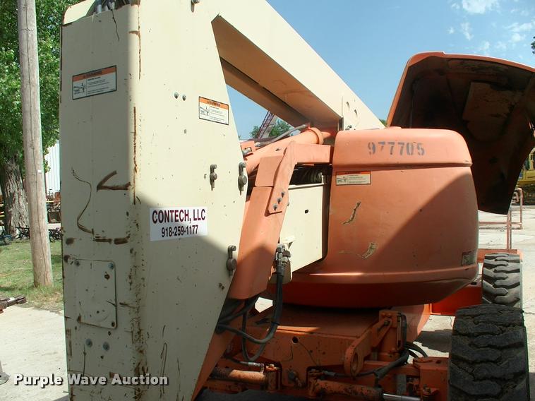 image for item DK9695 1999 JLG 600A boom lift