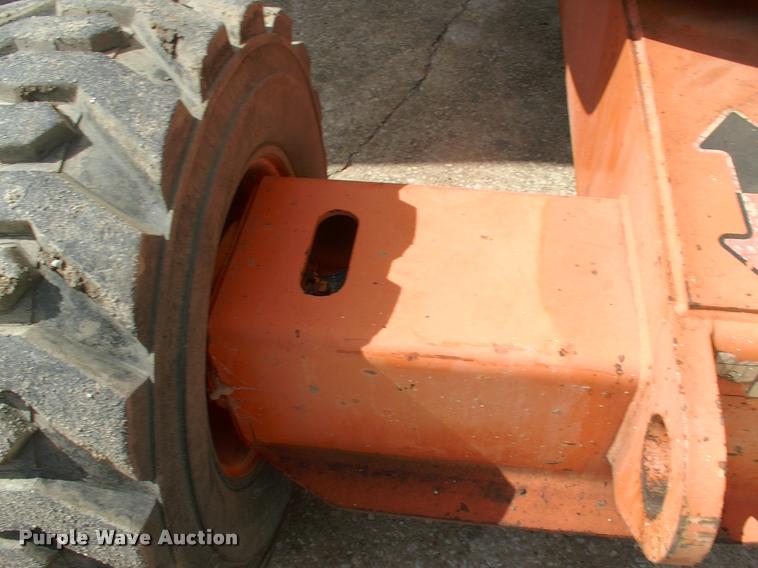 image for item DK9695 1999 JLG 600A boom lift