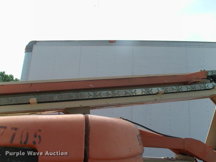 image for item DK9695 1999 JLG 600A boom lift