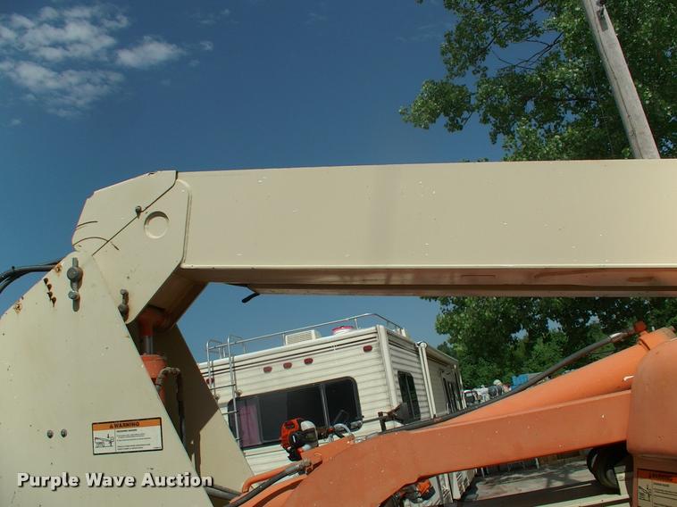 image for item DK9695 1999 JLG 600A boom lift