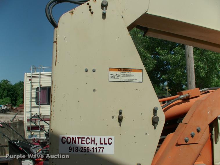 image for item DK9695 1999 JLG 600A boom lift