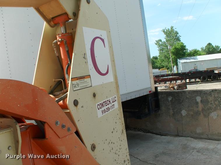 image for item DK9695 1999 JLG 600A boom lift