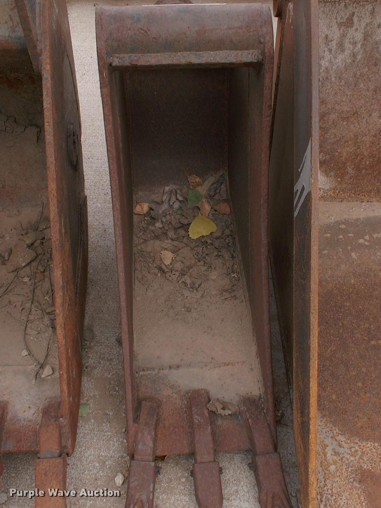 image for item DK9701 24"W bucket