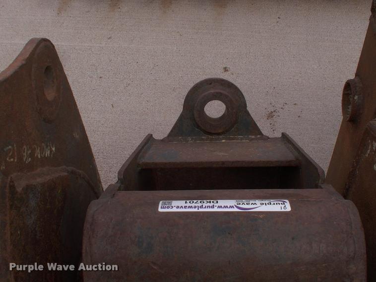 image for item DK9701 24"W bucket