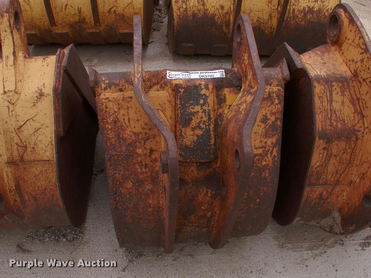 image for item DK9702 21.5"W bucket