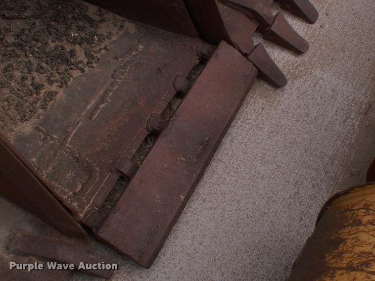 image for item DK9702 21.5"W bucket