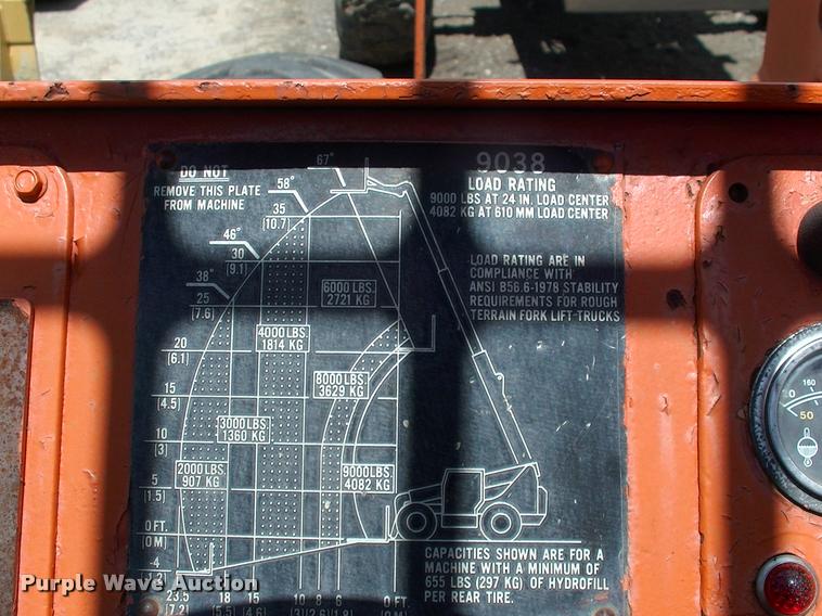 image for item DK9704 1986 Sky Trak 9038 telehandler