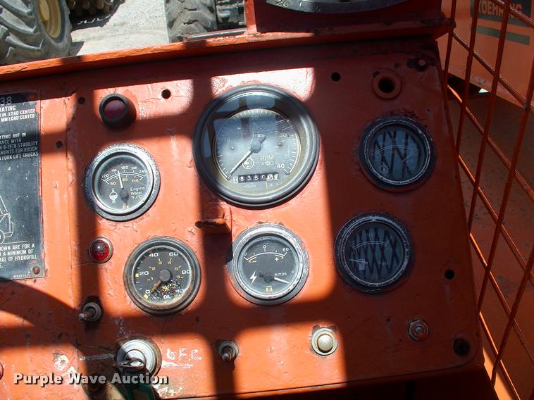 image for item DK9704 1986 Sky Trak 9038 telehandler