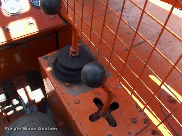 image for item DK9704 1986 Sky Trak 9038 telehandler