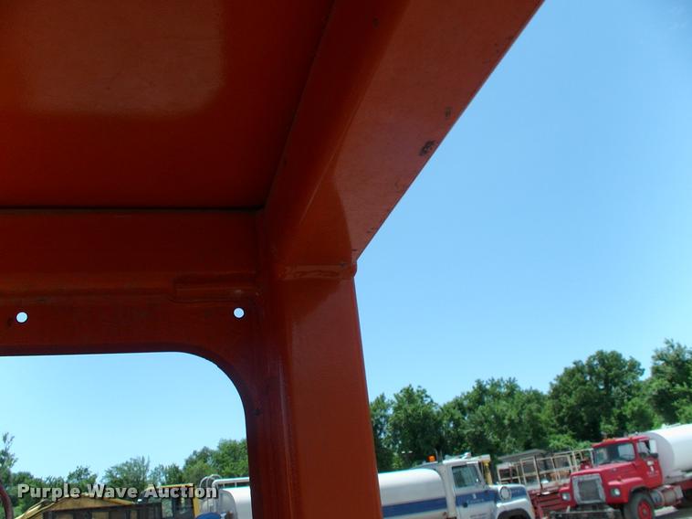 image for item DK9704 1986 Sky Trak 9038 telehandler