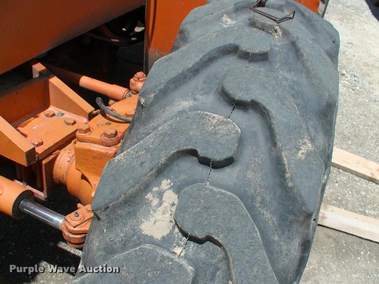 image for item DK9704 1986 Sky Trak 9038 telehandler