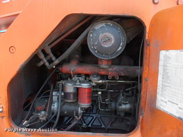 image for item DK9704 1986 Sky Trak 9038 telehandler