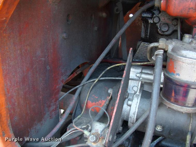 image for item DK9704 1986 Sky Trak 9038 telehandler