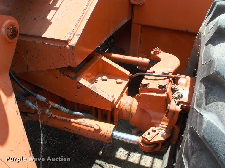 image for item DK9704 1986 Sky Trak 9038 telehandler