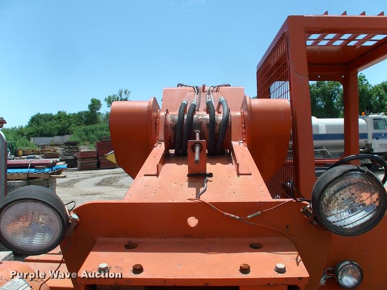 image for item DK9704 1986 Sky Trak 9038 telehandler