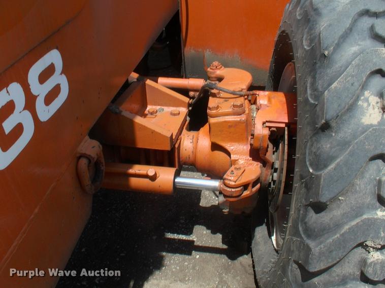 image for item DK9704 1986 Sky Trak 9038 telehandler