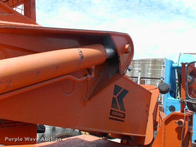 image for item DK9704 1986 Sky Trak 9038 telehandler