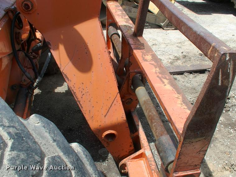 image for item DK9704 1986 Sky Trak 9038 telehandler