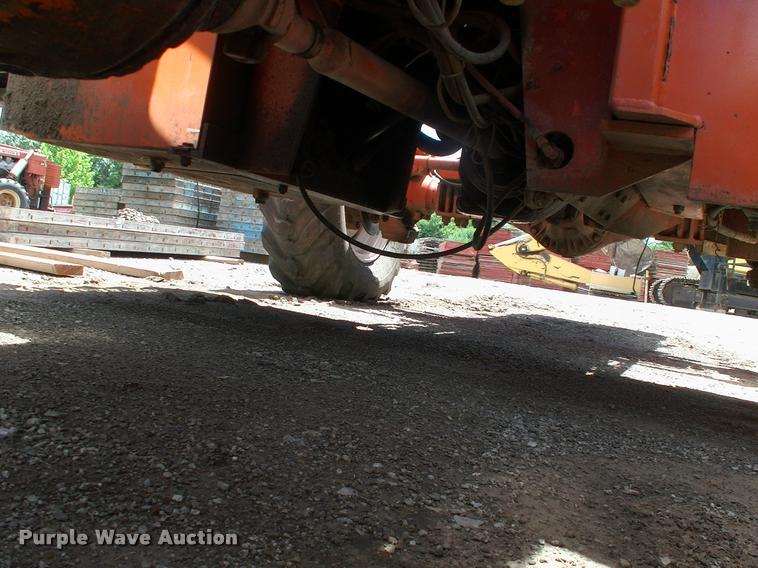 image for item DK9704 1986 Sky Trak 9038 telehandler