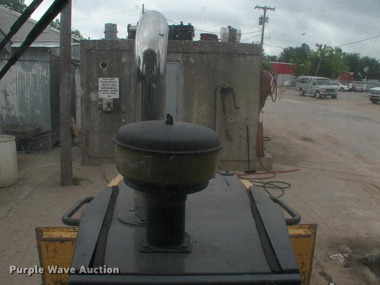 image for item DK9708 2005 Komatsu 37EX dozer