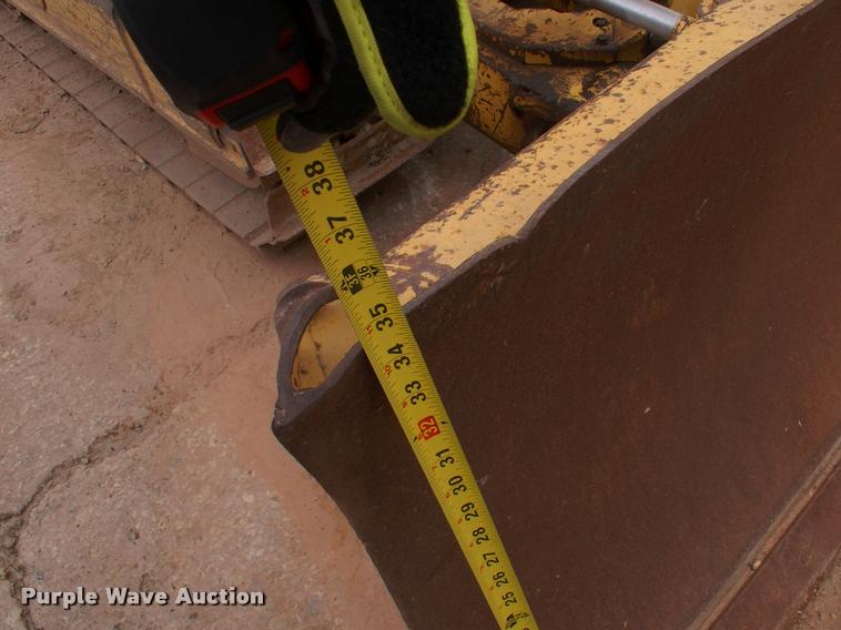 image for item DK9708 2005 Komatsu 37EX dozer