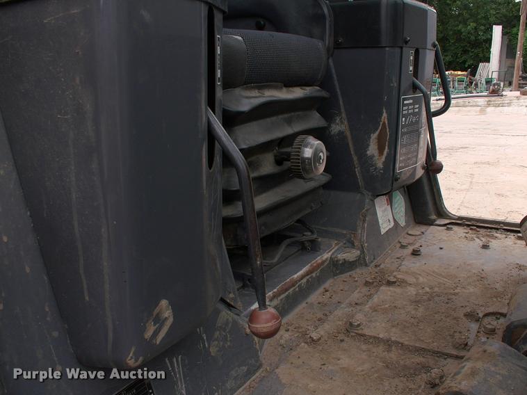 image for item DK9708 2005 Komatsu 37EX dozer