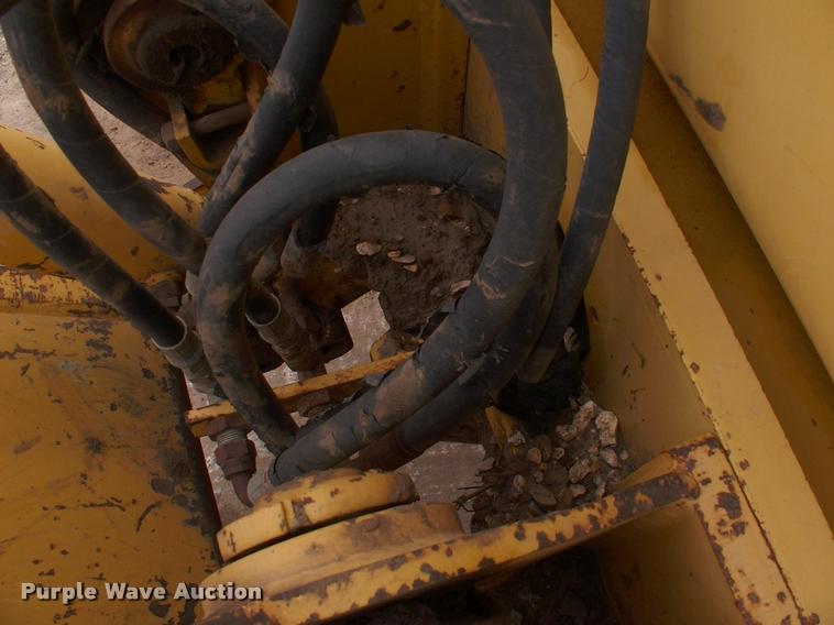 image for item DK9708 2005 Komatsu 37EX dozer